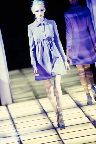 Look 12